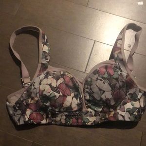🐣2/40$🐣 Lululemon bra size 34C